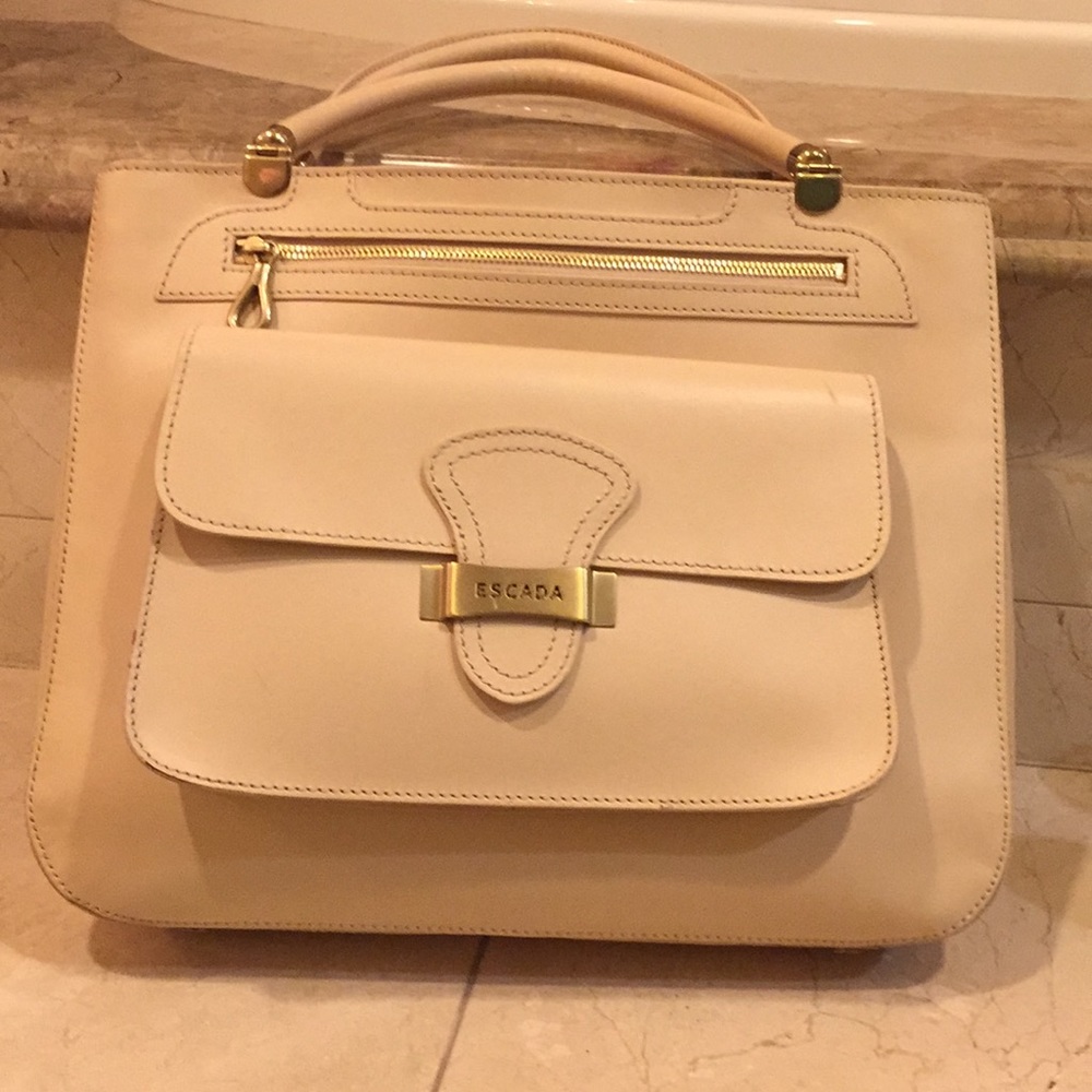 Escada 👜 bag